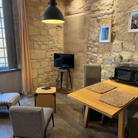 Le Studio Duo Cite Medieval Sarlat Bagian luar foto